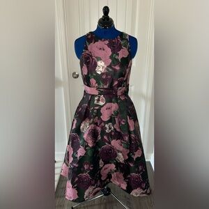 Tahari Floral Sleeveless Formal Dress